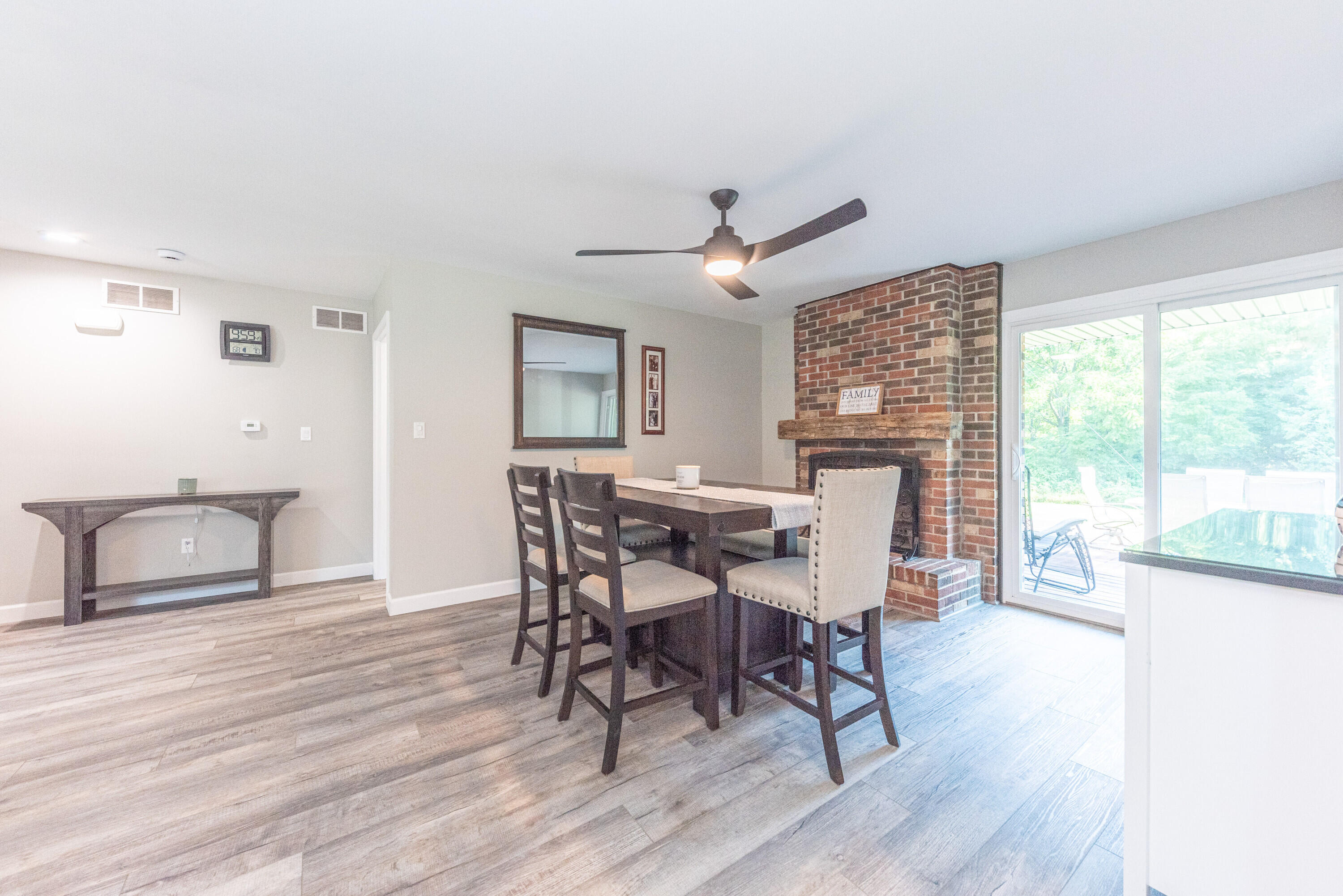 4950 Westwind Drive Property Photo 11