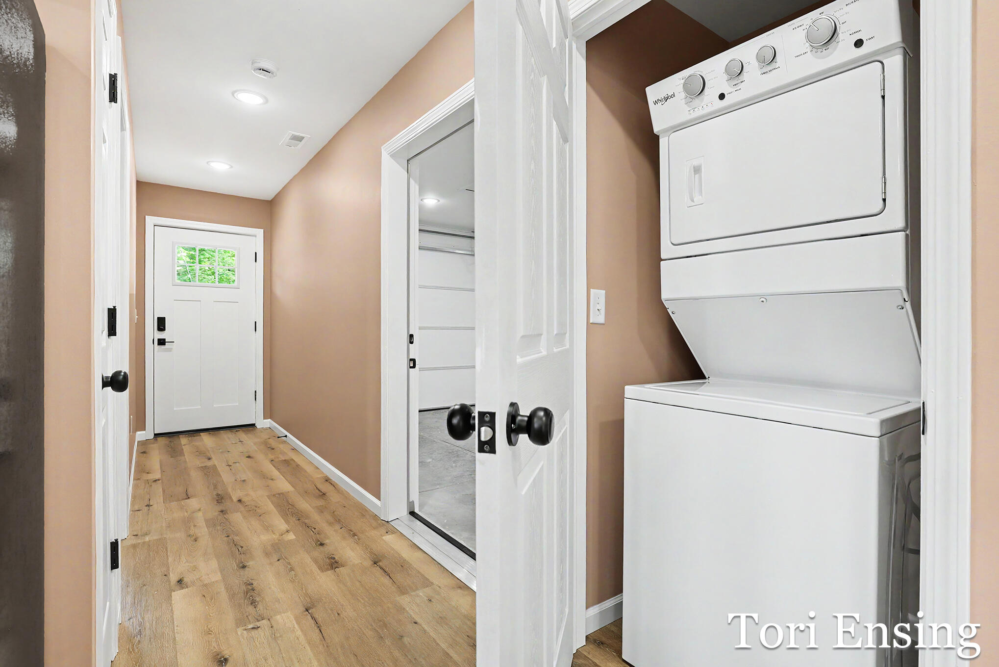 723 N Burgess Street Property Photo 14