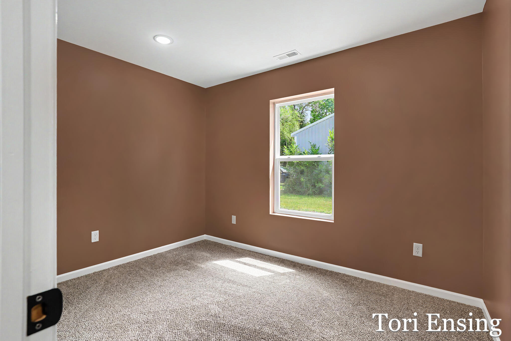 723 N Burgess Street Property Photo 19