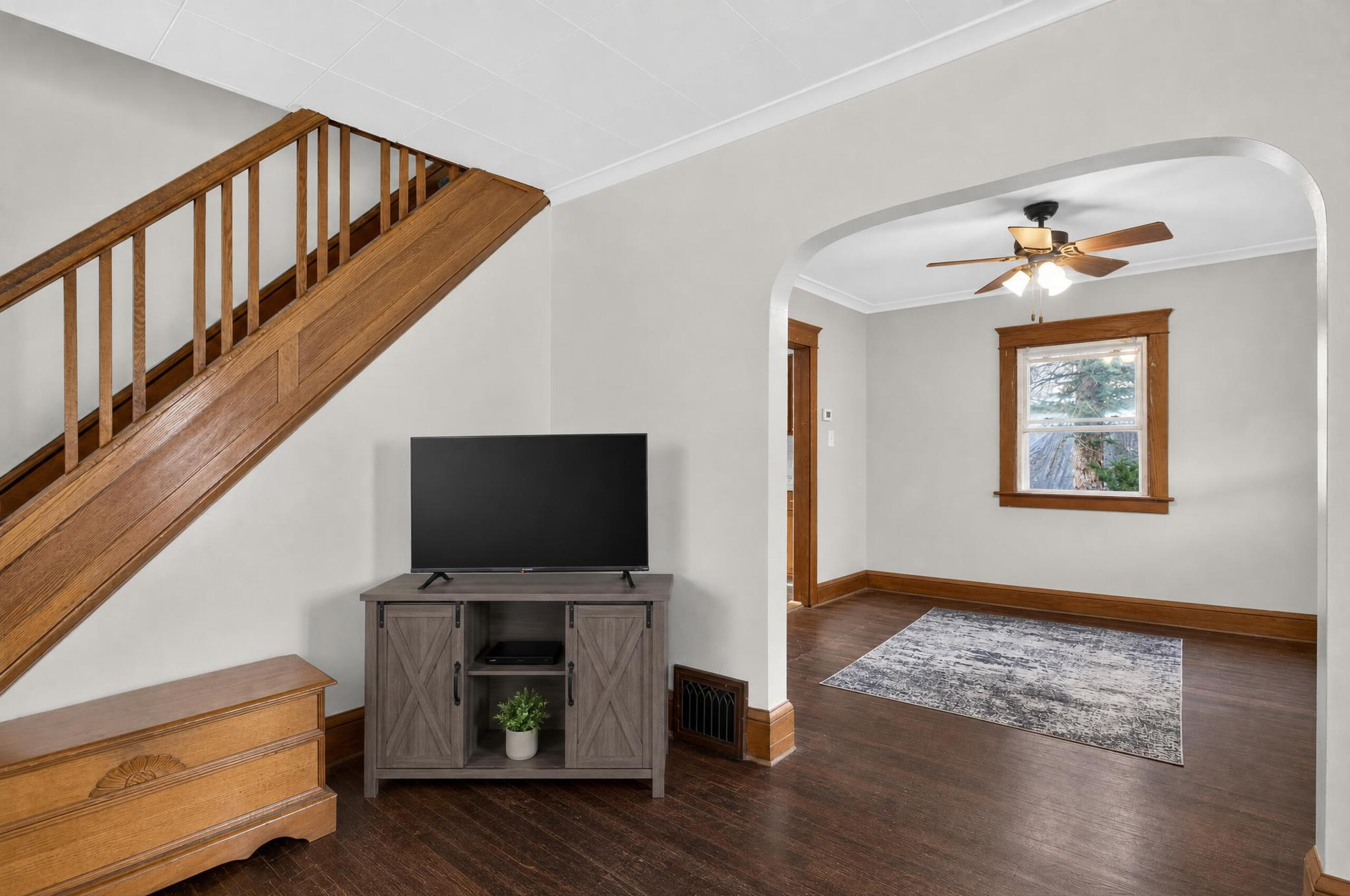 302 Cass Avenue Property Photo 12