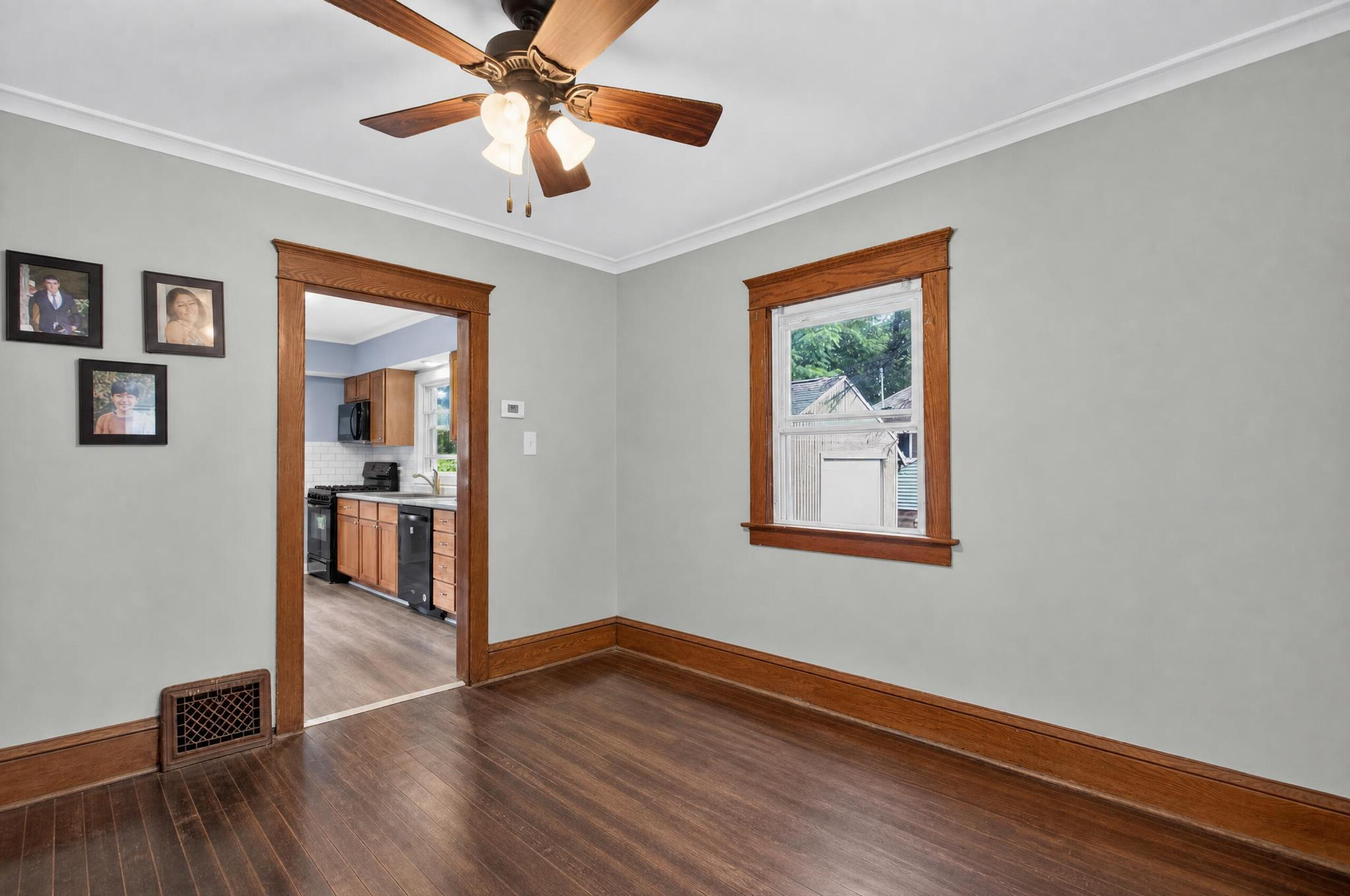 302 Cass Avenue Property Photo 15