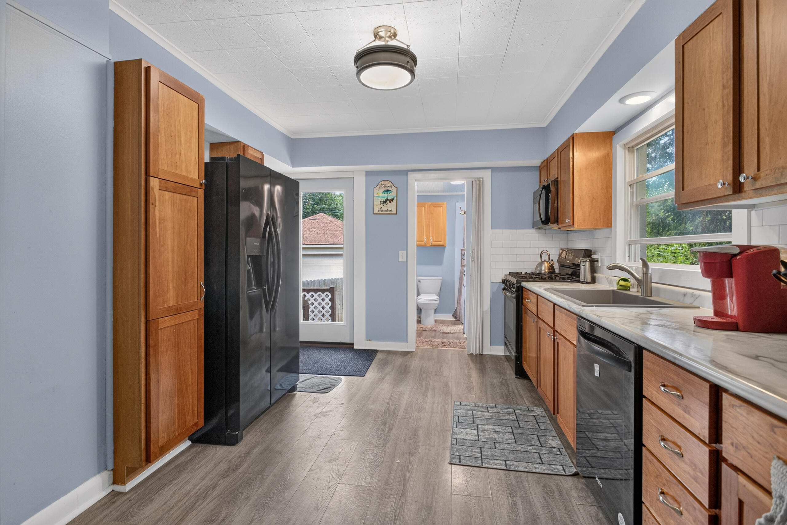 302 Cass Avenue Property Photo 18