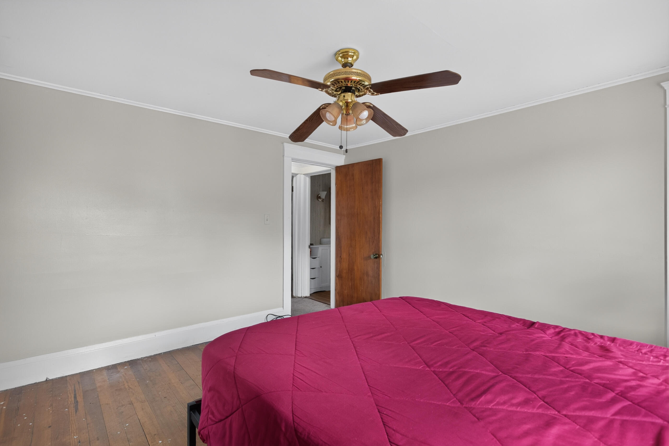302 Cass Avenue Property Photo 29