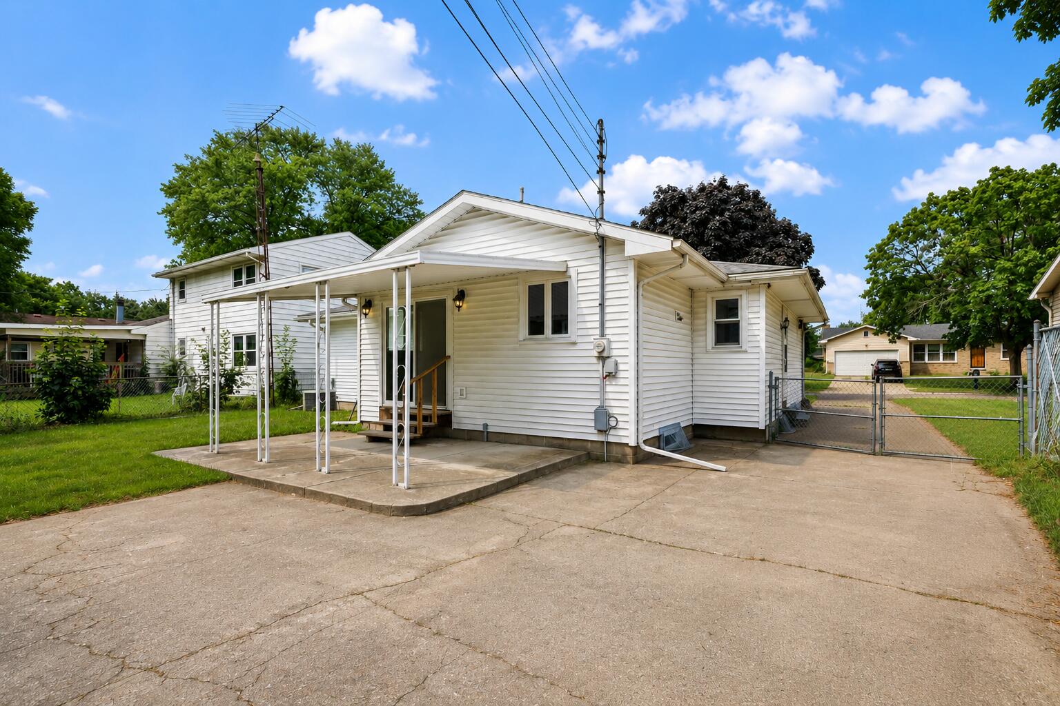 3815 Walton Drive Property Photo 4