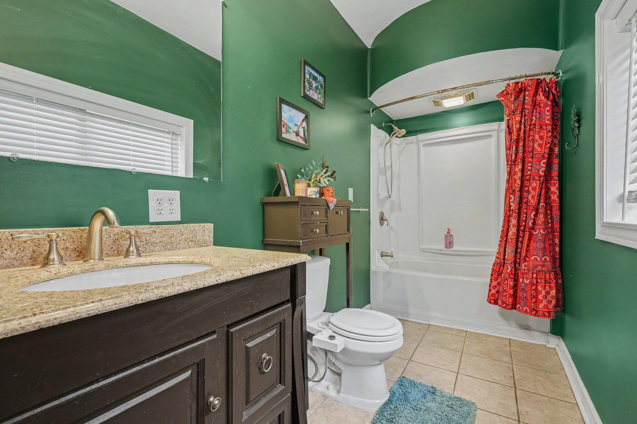 2067 Riverbank Avenue Ne Property Photo 8