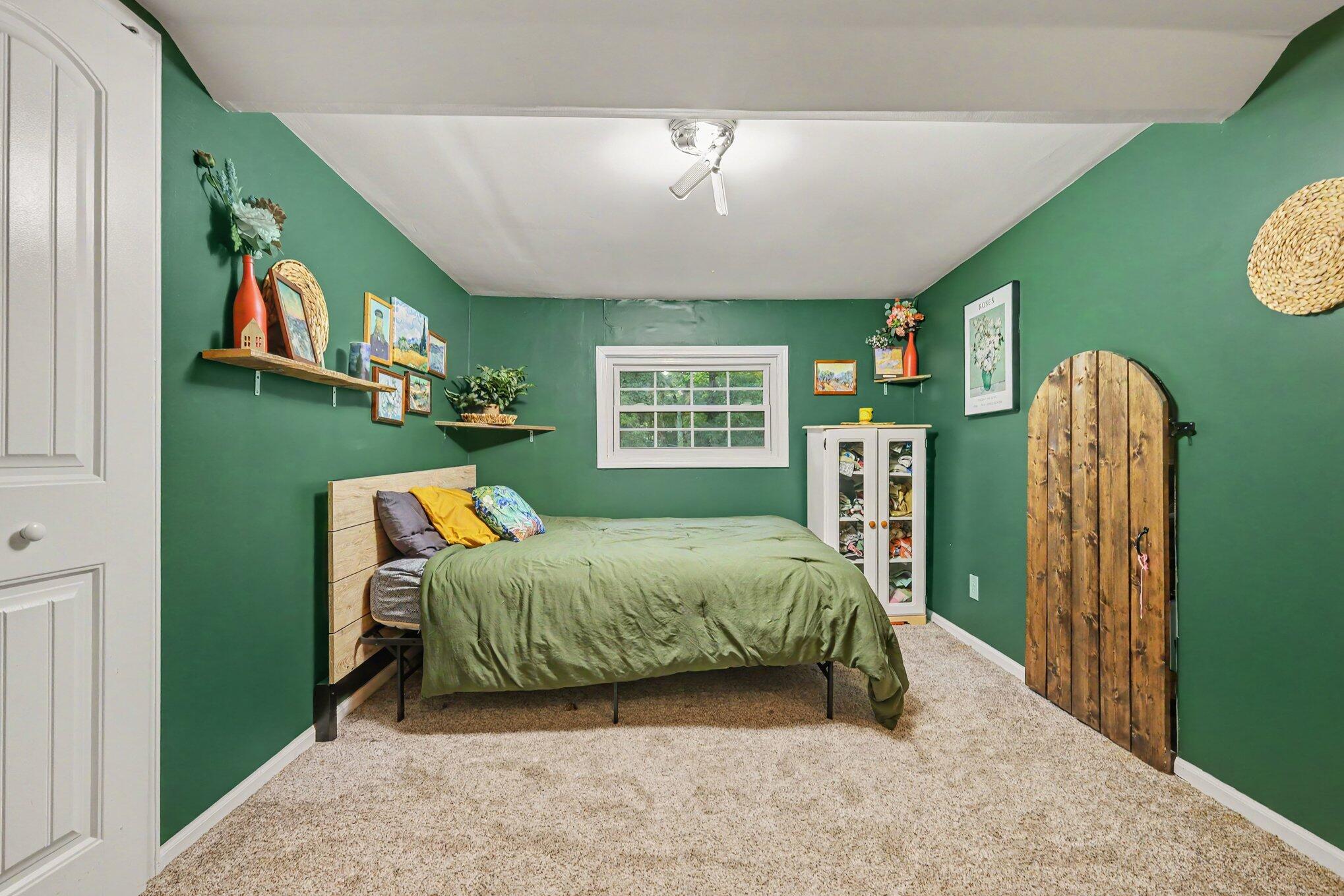 2067 Riverbank Avenue Ne Property Photo 9