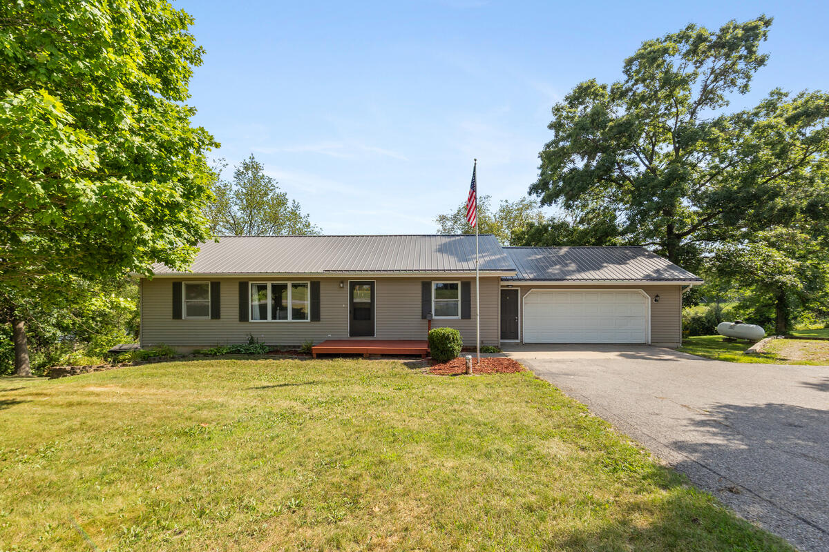 5265 Belding Road Property Photo 1