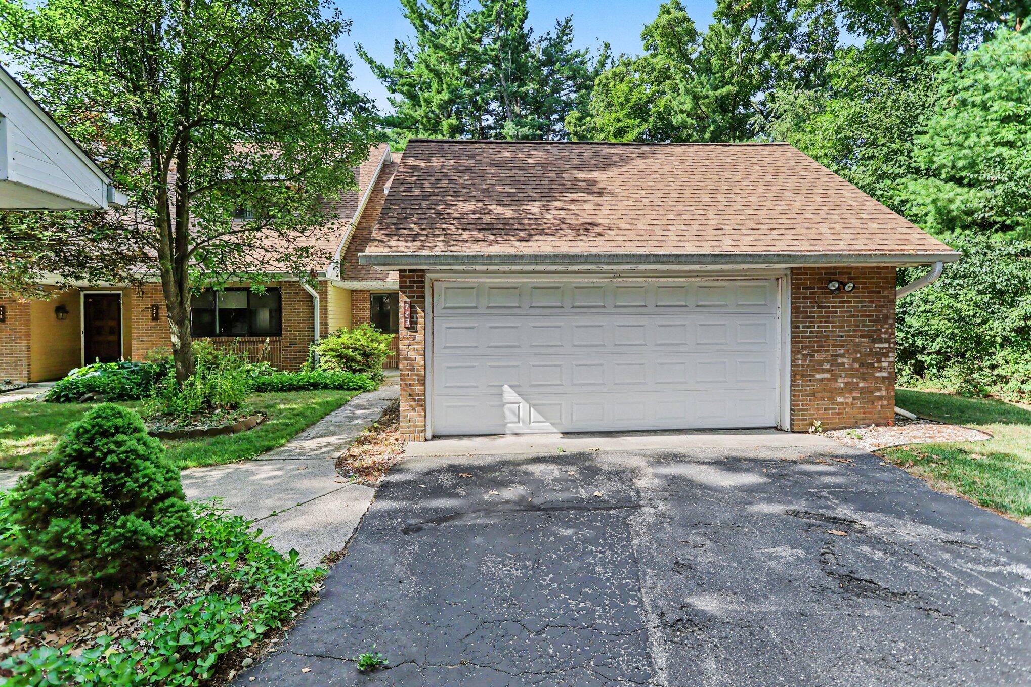 723 Charlemagne Boulevard Property Photo 1