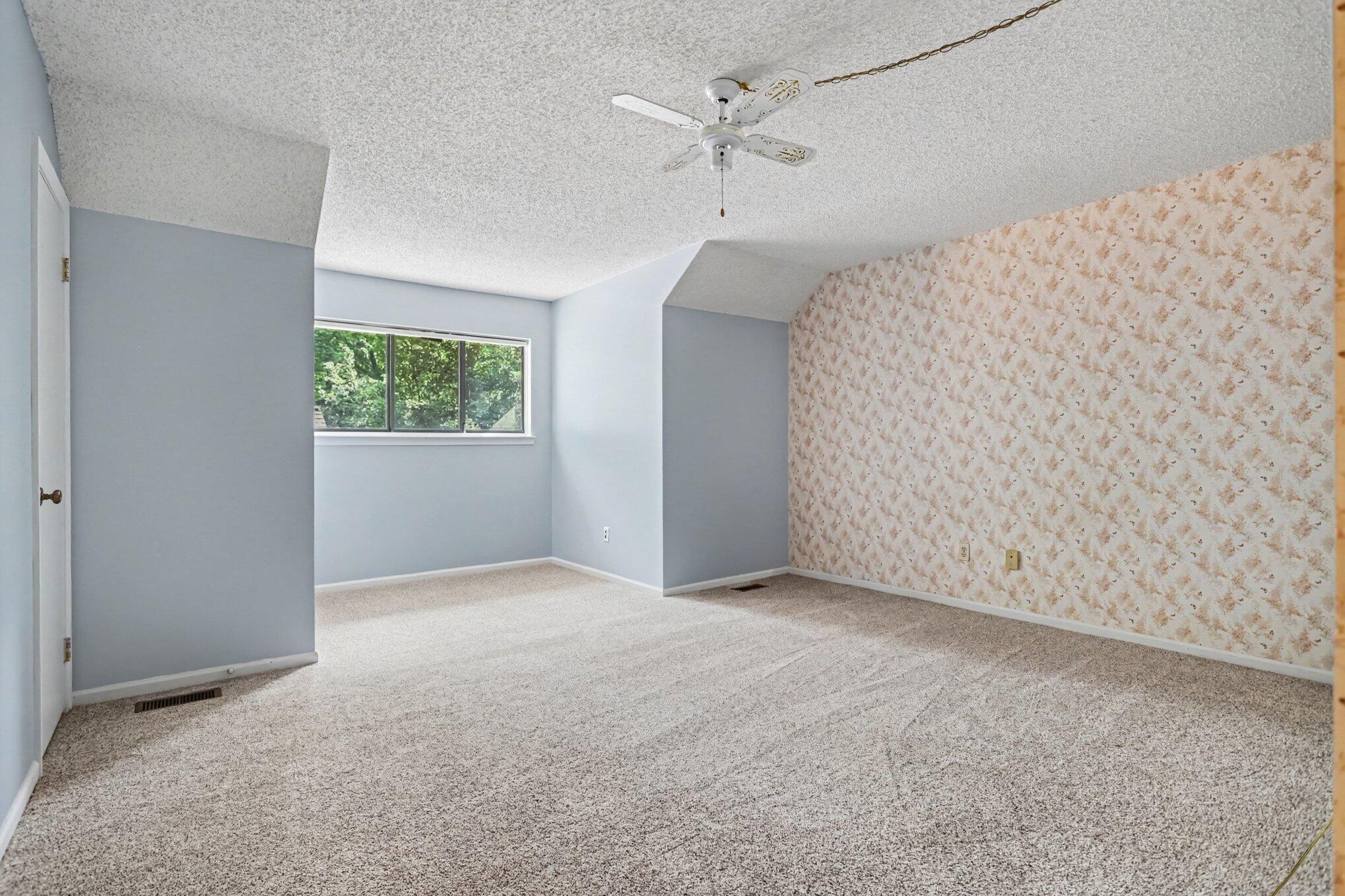 723 Charlemagne Boulevard Property Photo 12