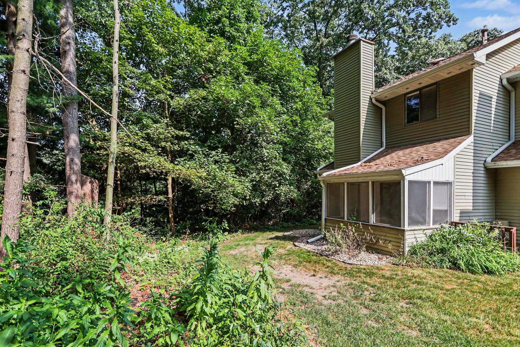 723 Charlemagne Boulevard Property Photo 20