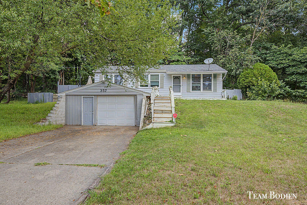 357 Mabel Street Nw Property Photo 2