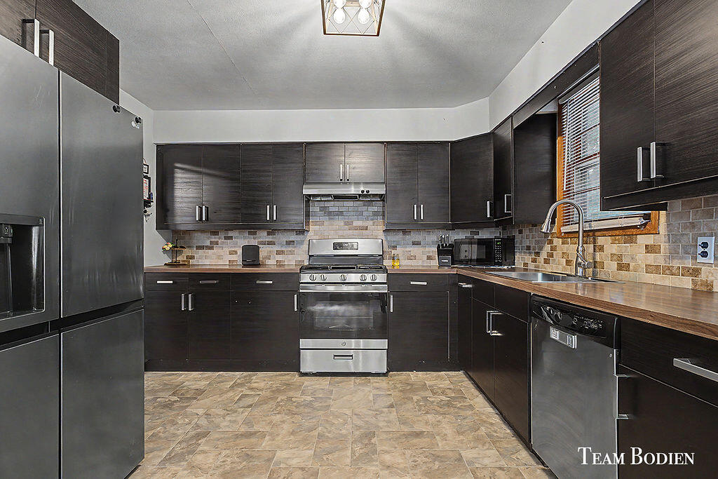 357 Mabel Street Nw Property Photo 9