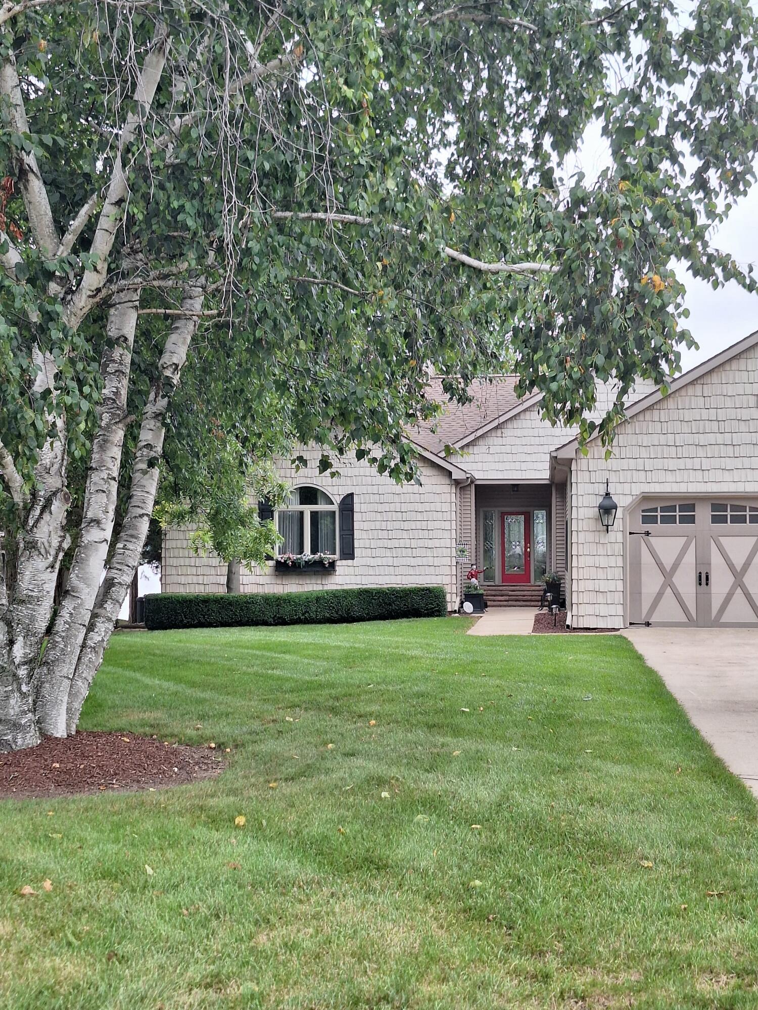 4240 Dawn Drive Property Photo 3