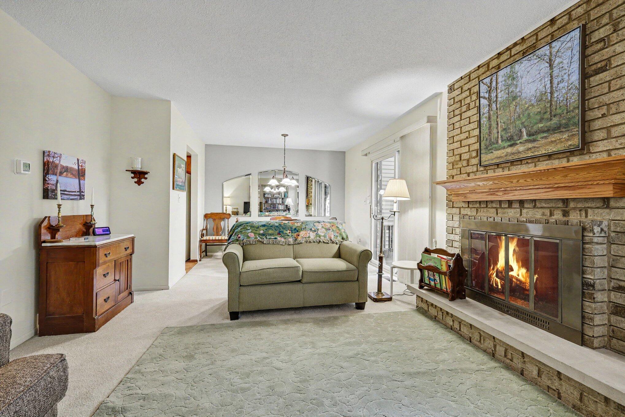 2579 Chatham Woods Drive Se Property Photo 7