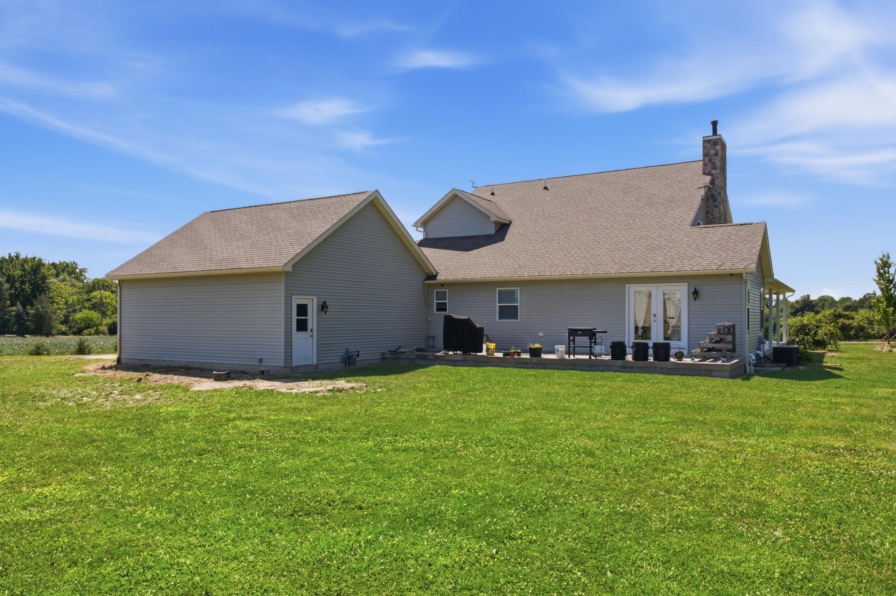 72820 Russ Road Property Photo 5