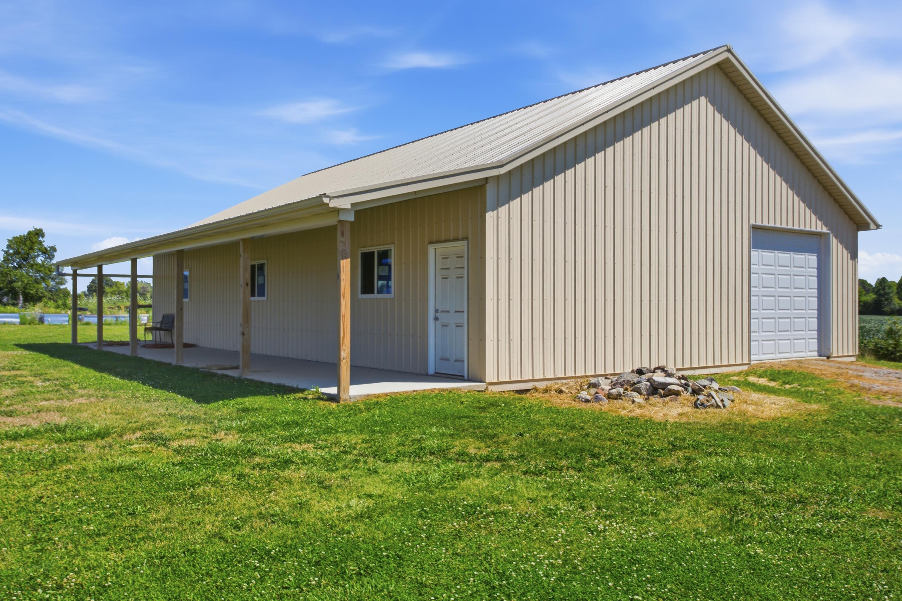 72820 Russ Road Property Photo 6
