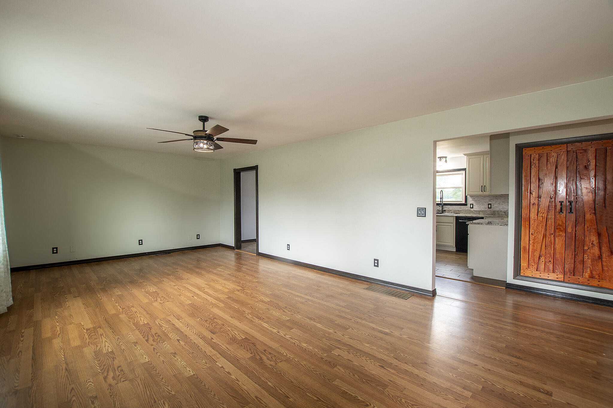965 E Remus Road Property Photo 12