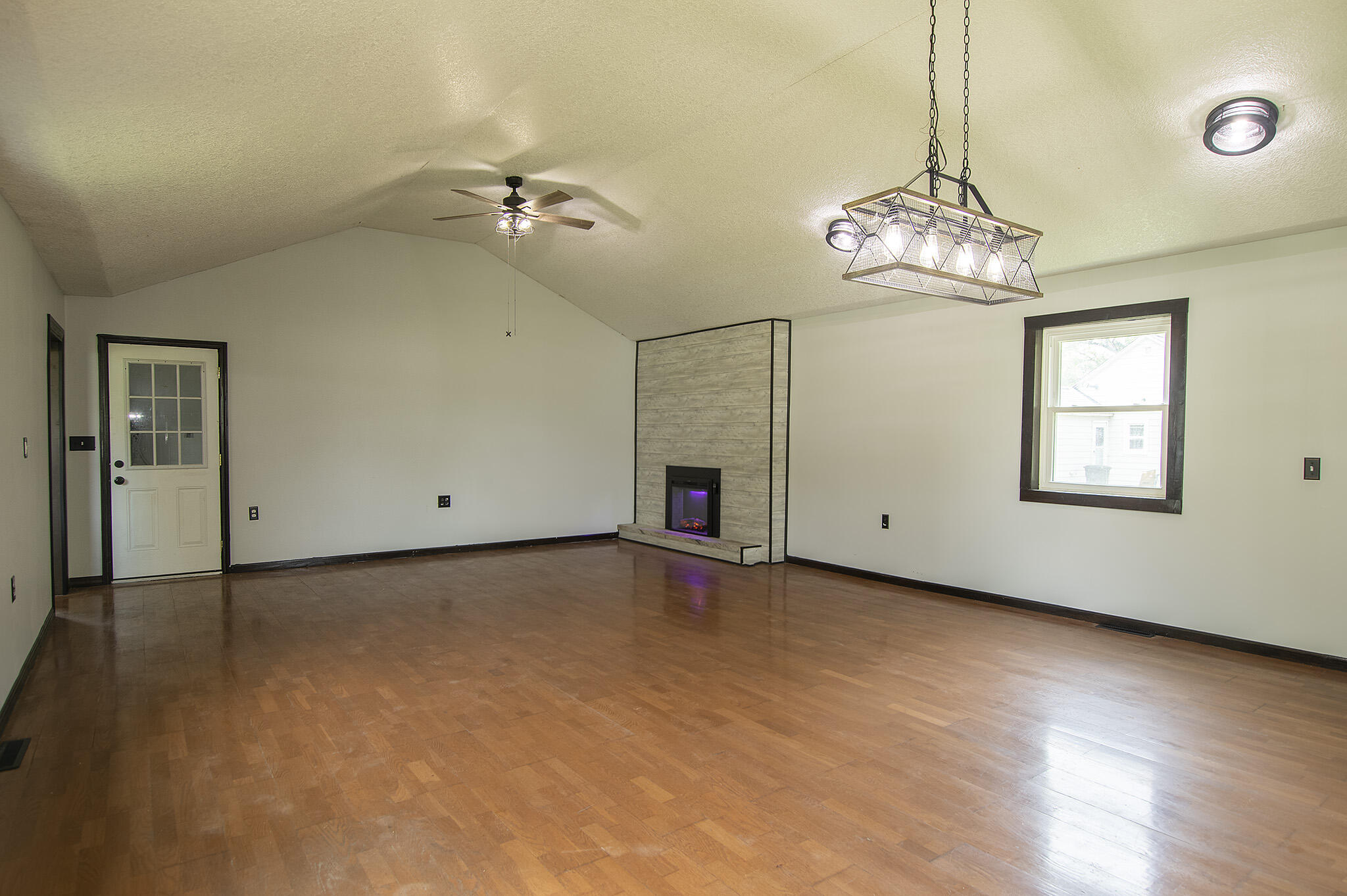 965 E Remus Road Property Photo 17