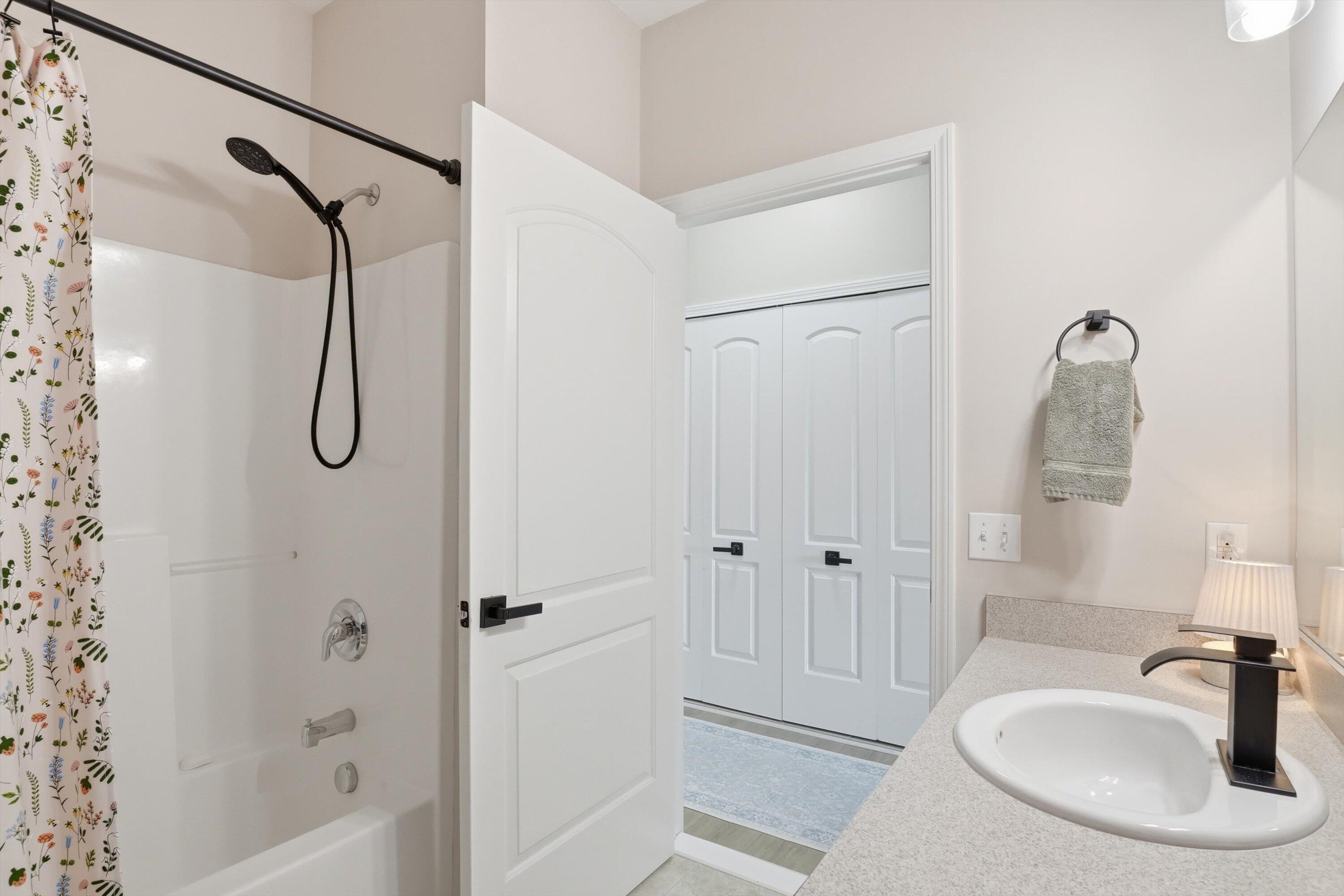 2946 Hunley Drive Property Photo 17
