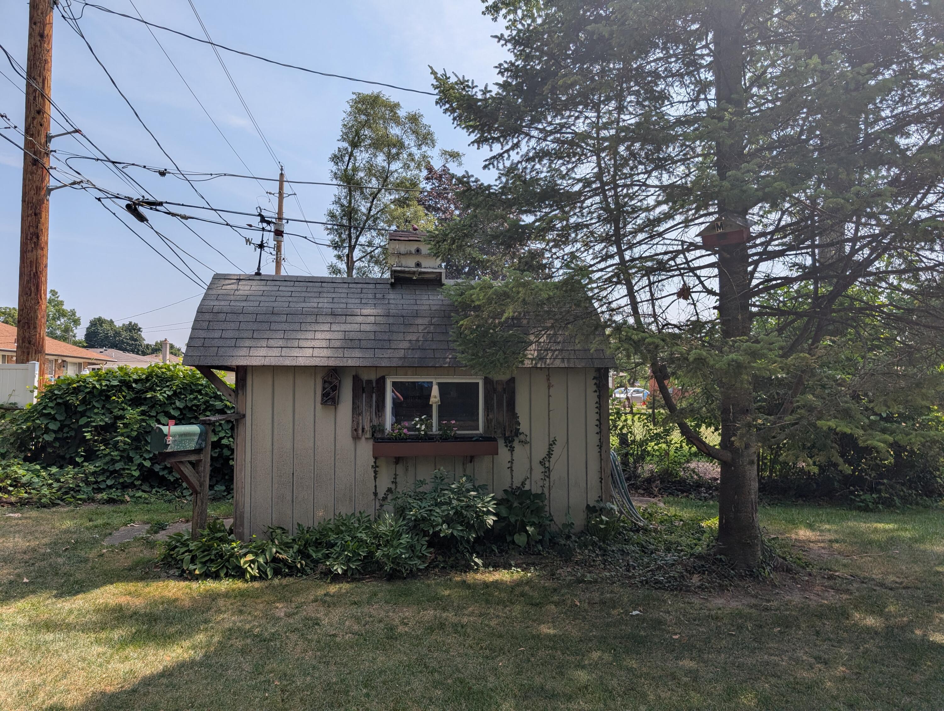 26137 Joy Road Property Photo 36