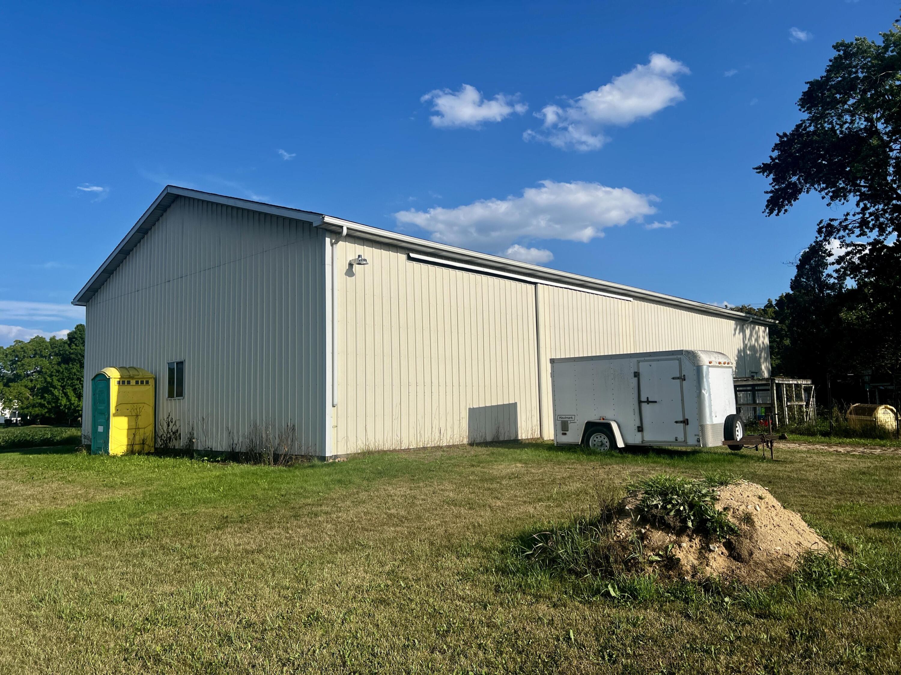 3522 9 Mile Road Property Photo 3