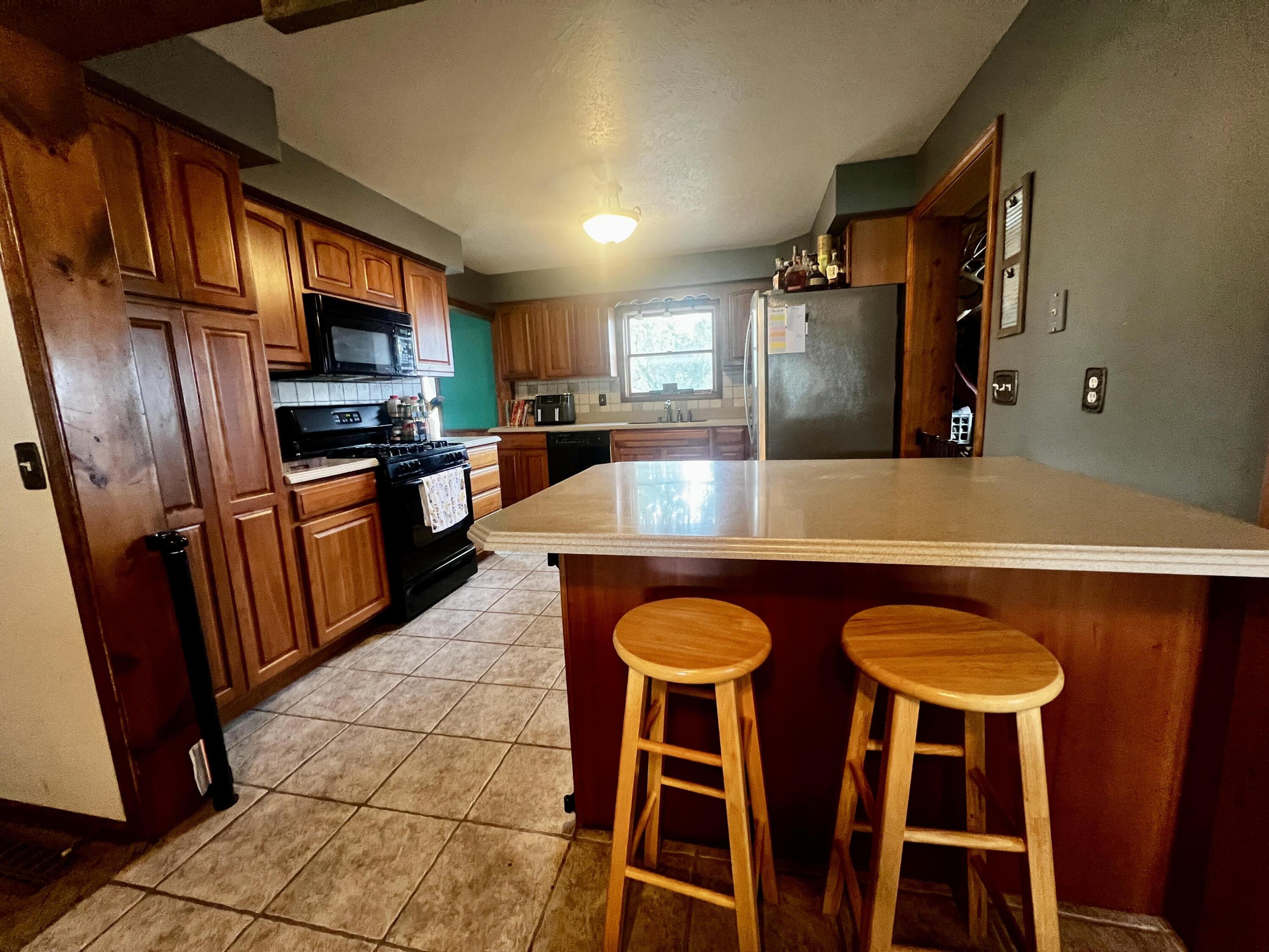 3522 9 Mile Road Property Photo 5