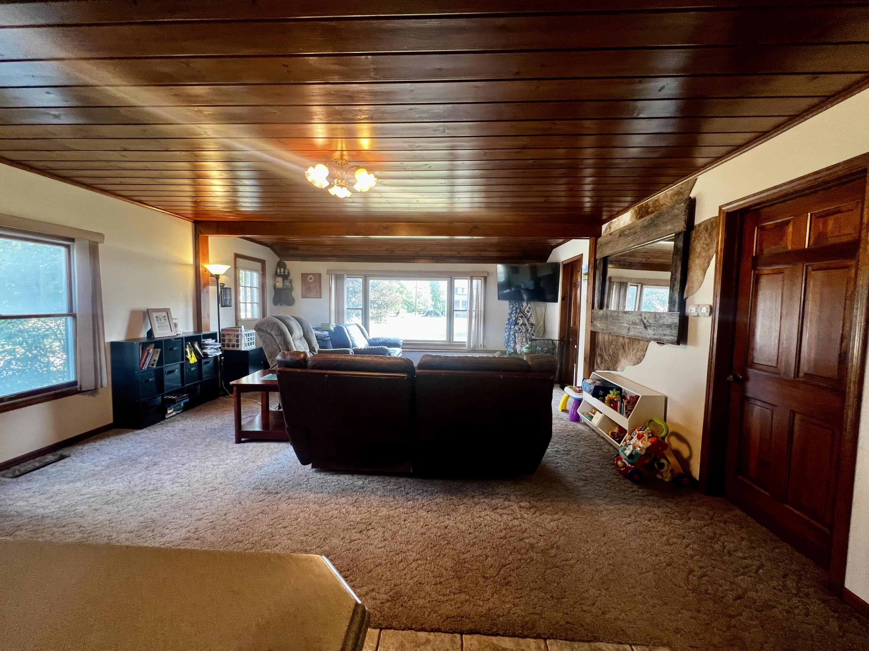 3522 9 Mile Road Property Photo 9