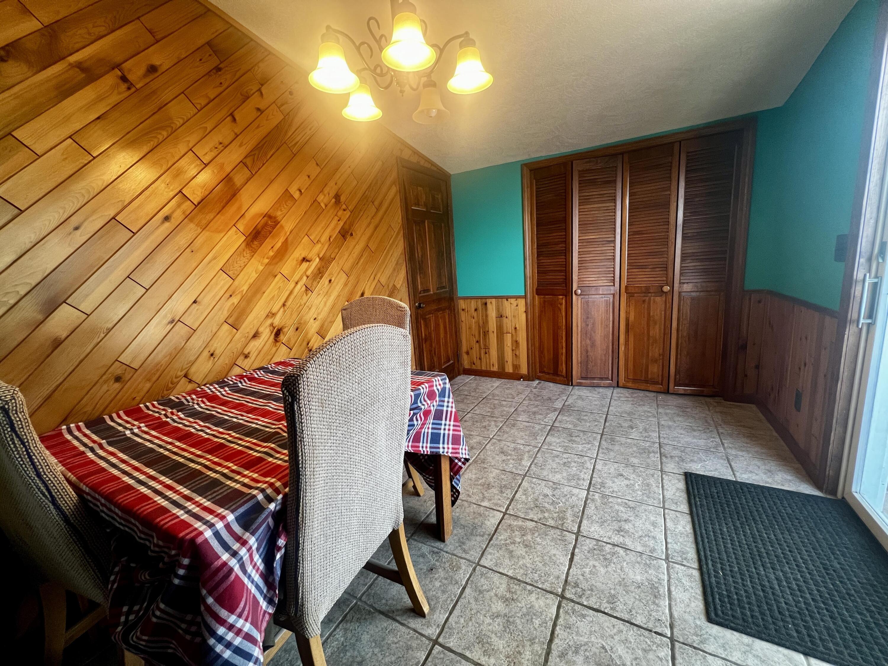 3522 9 Mile Road Property Photo 11