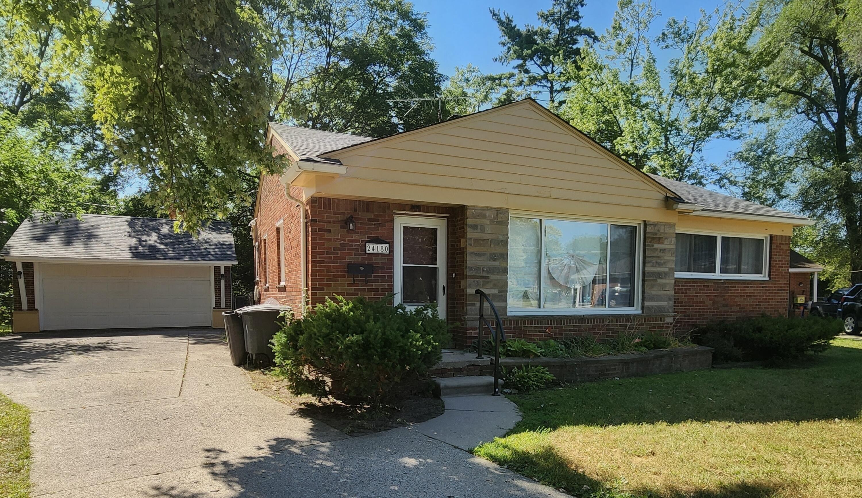 24180 Kipling Street Property Photo 1