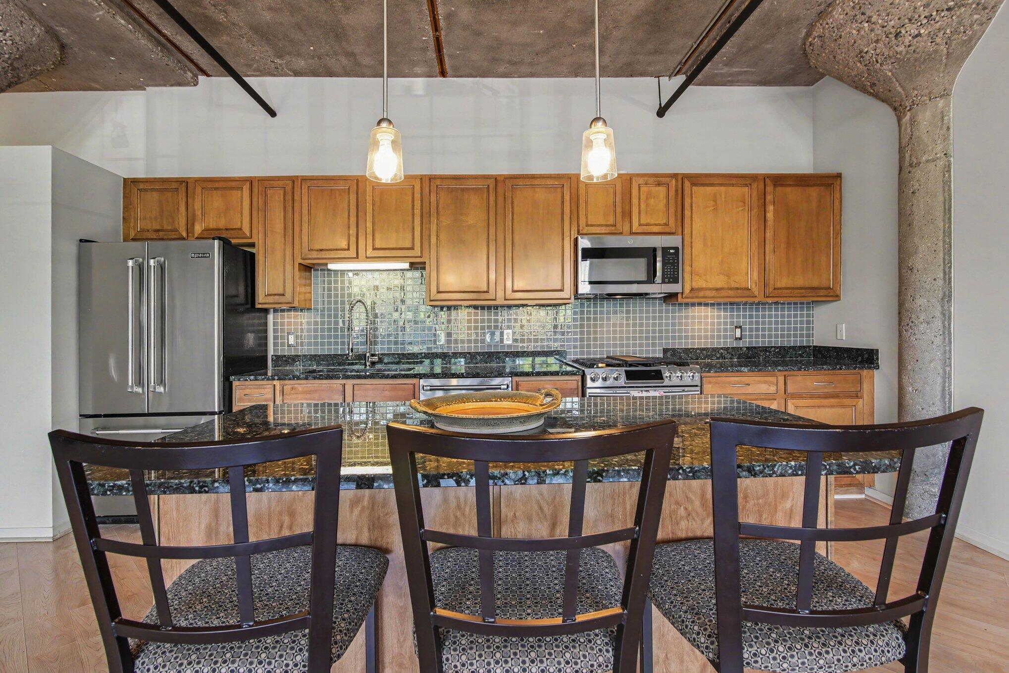 315 2nd Street Property Photo 6