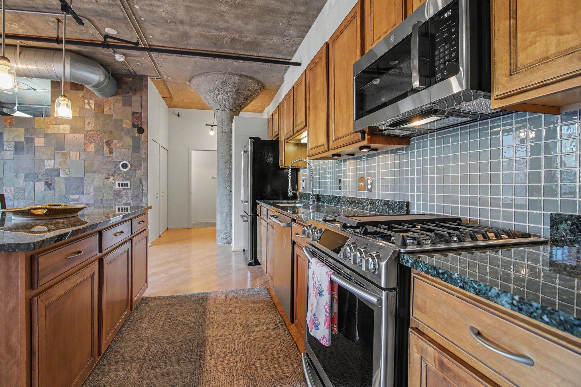 315 2nd Street Property Photo 7