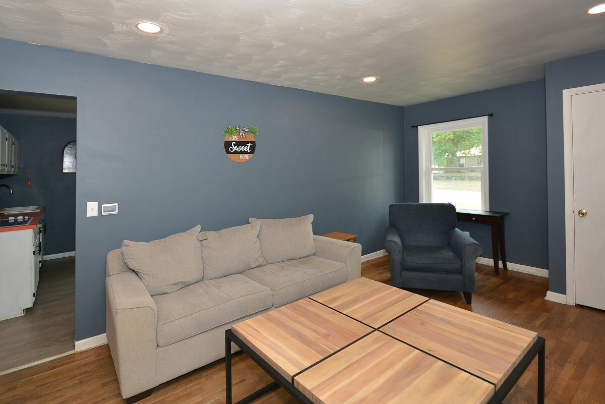 4106 Mount Olivet Road Property Photo 3