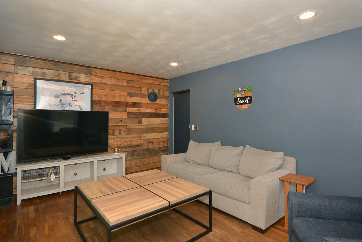 4106 Mount Olivet Road Property Photo 5