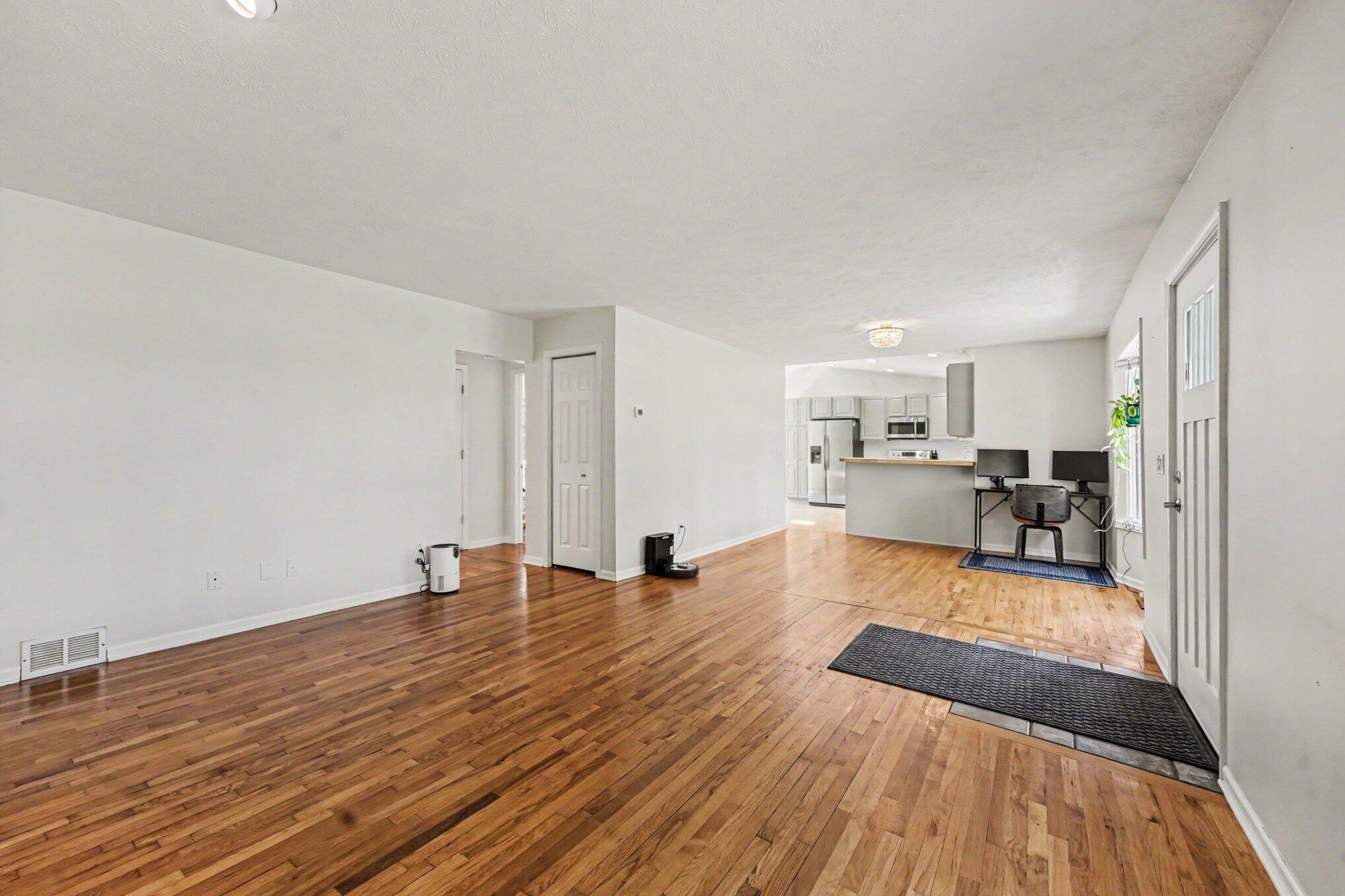 4372 Hunsberger Avenue Ne Property Photo 10