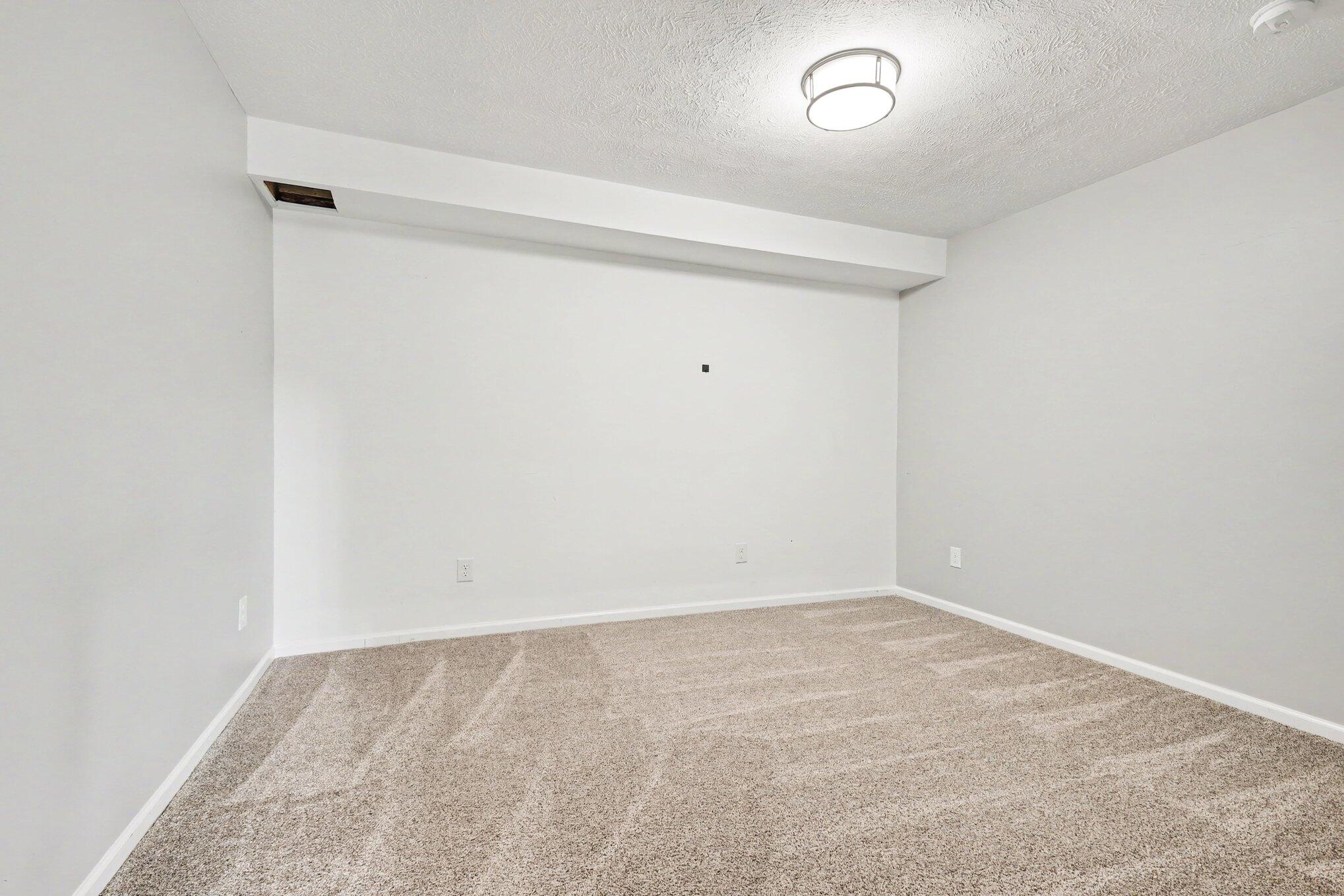 4372 Hunsberger Avenue Ne Property Photo 29