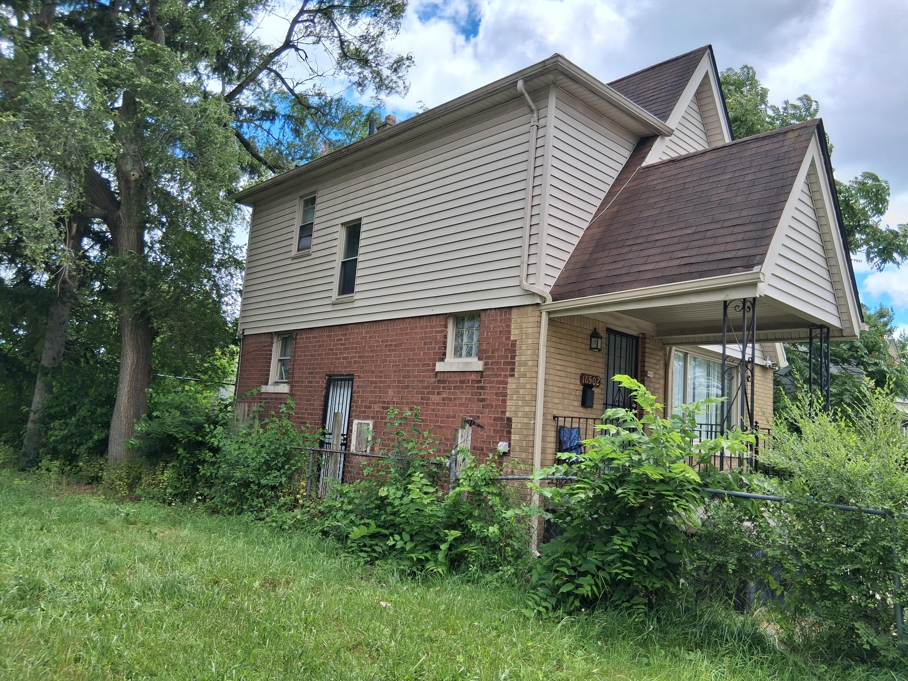 16502 Lilac Street Property Photo 2