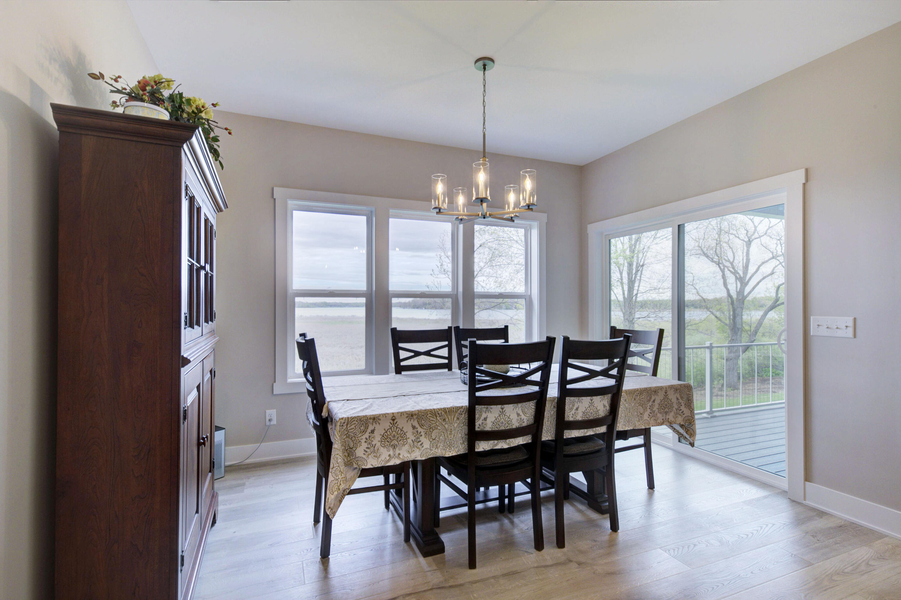 144 Bloomfield Boulevard Property Photo 22
