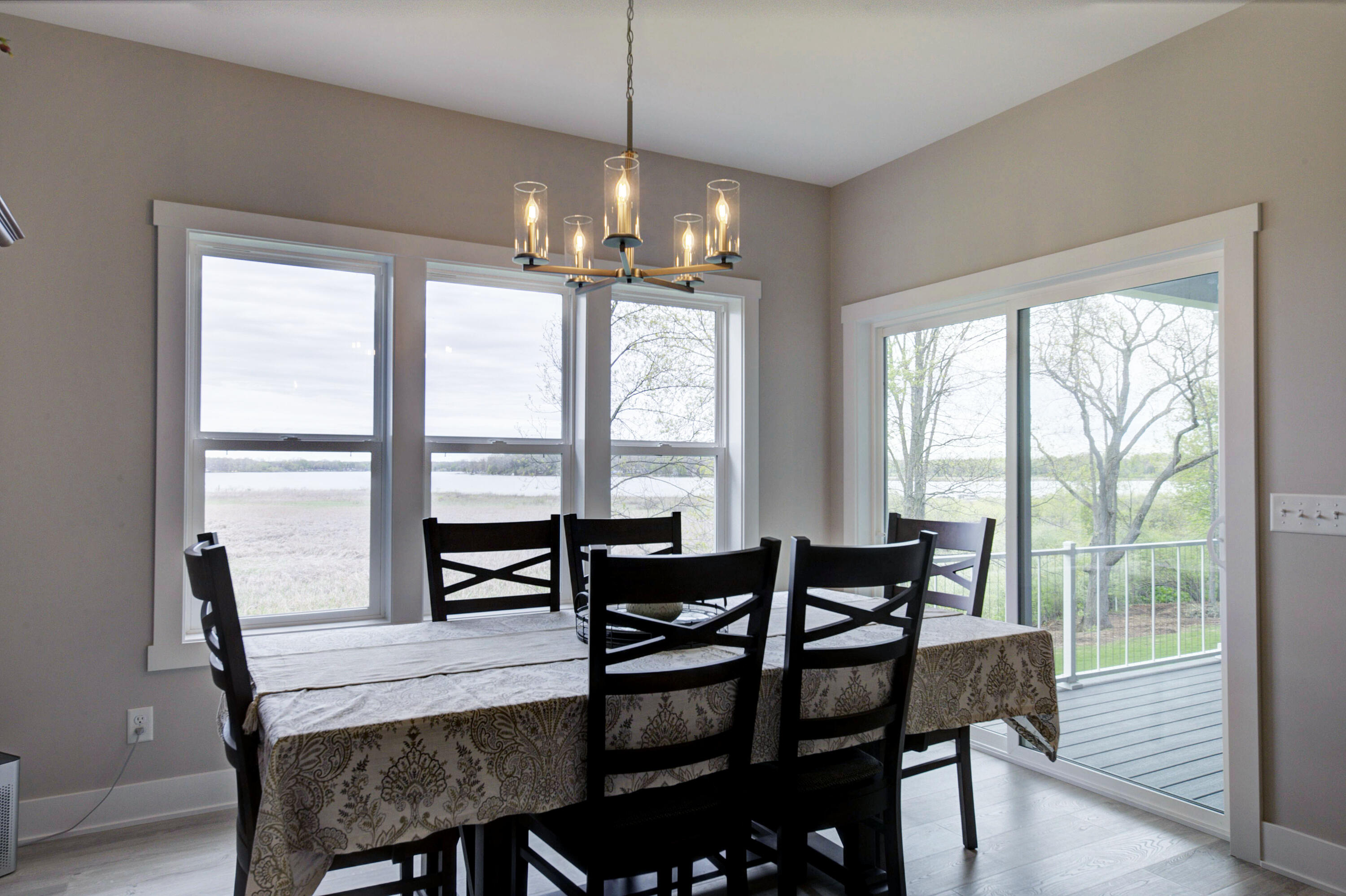 144 Bloomfield Boulevard Property Photo 23