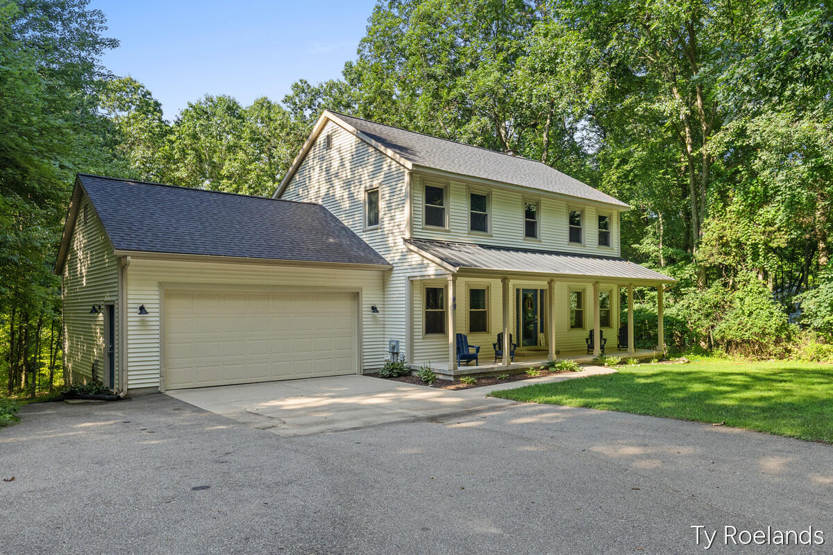 99 Radny Drive Se Property Photo 46