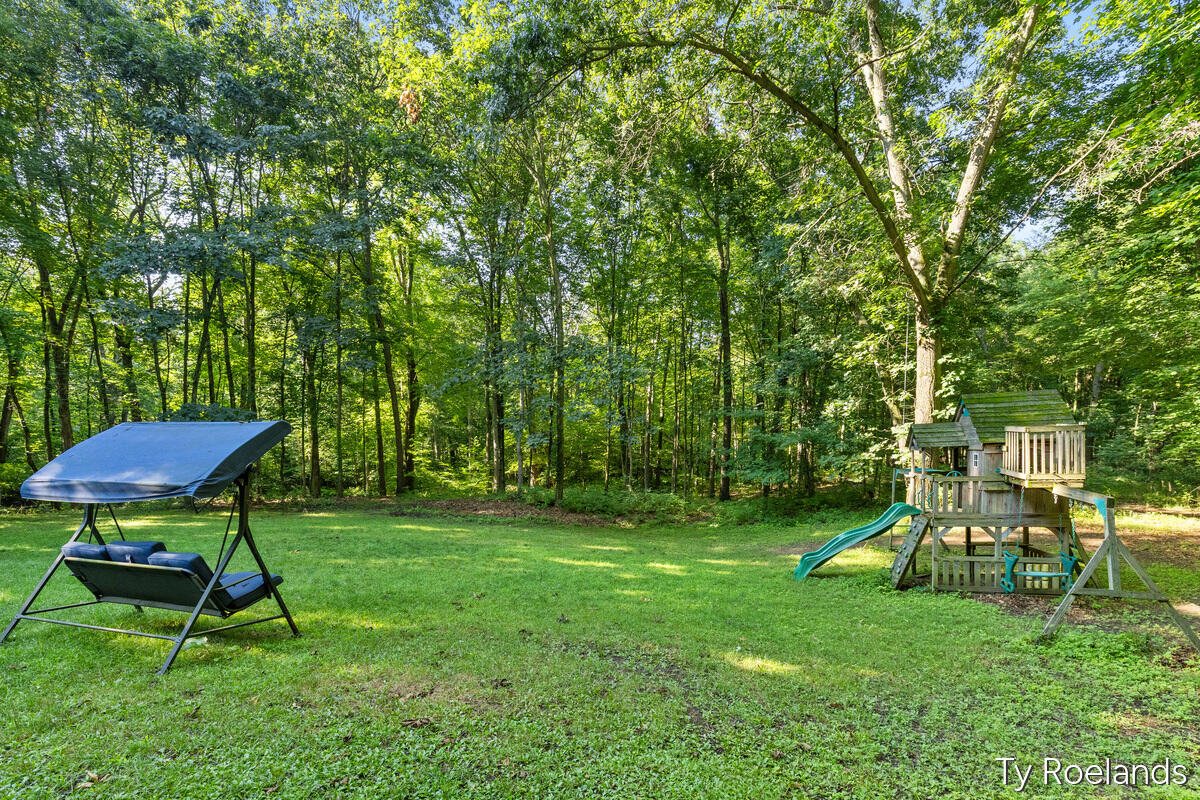 99 Radny Drive Se Property Photo 49