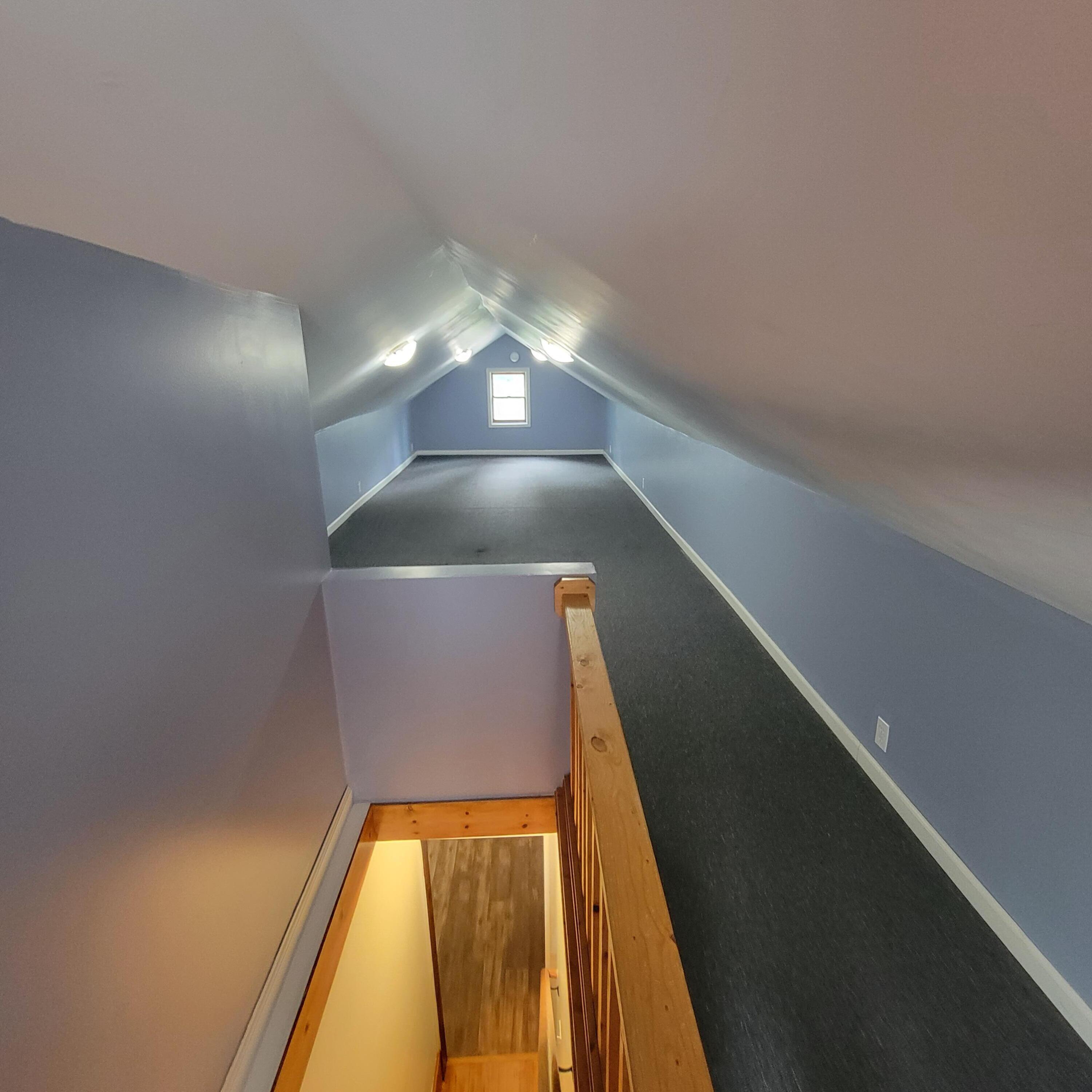 8 E Barton Street Property Photo 28