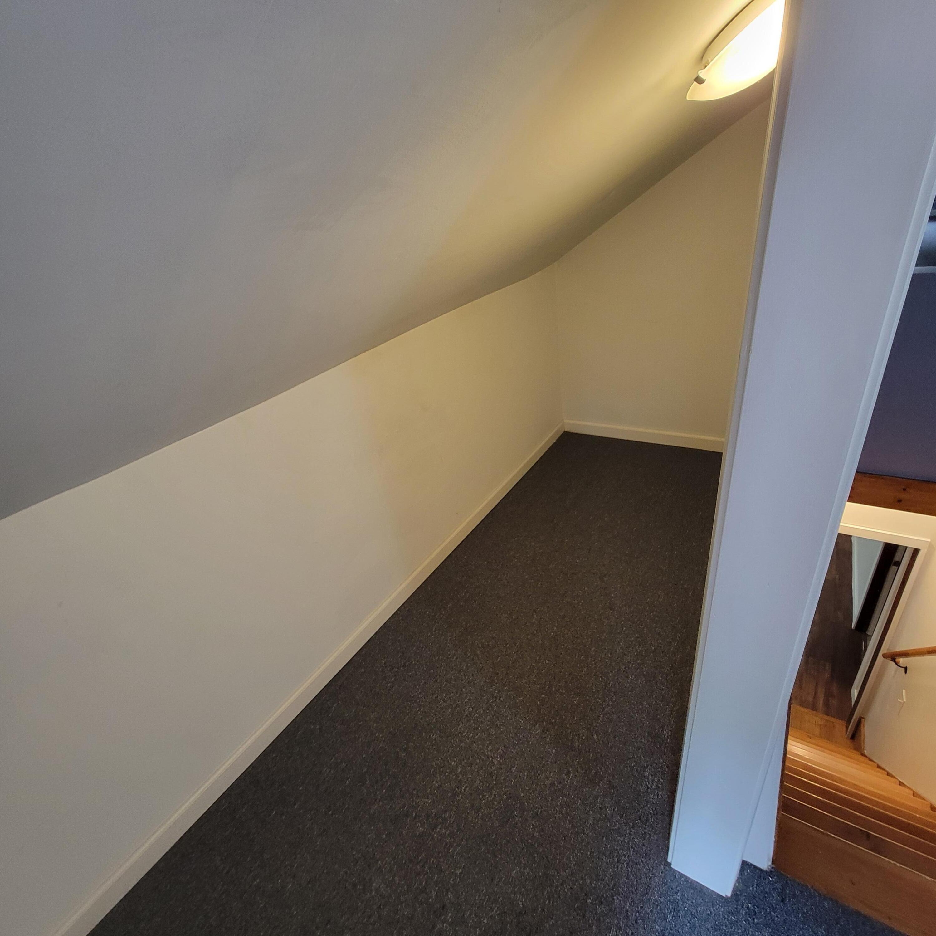 8 E Barton Street Property Photo 30