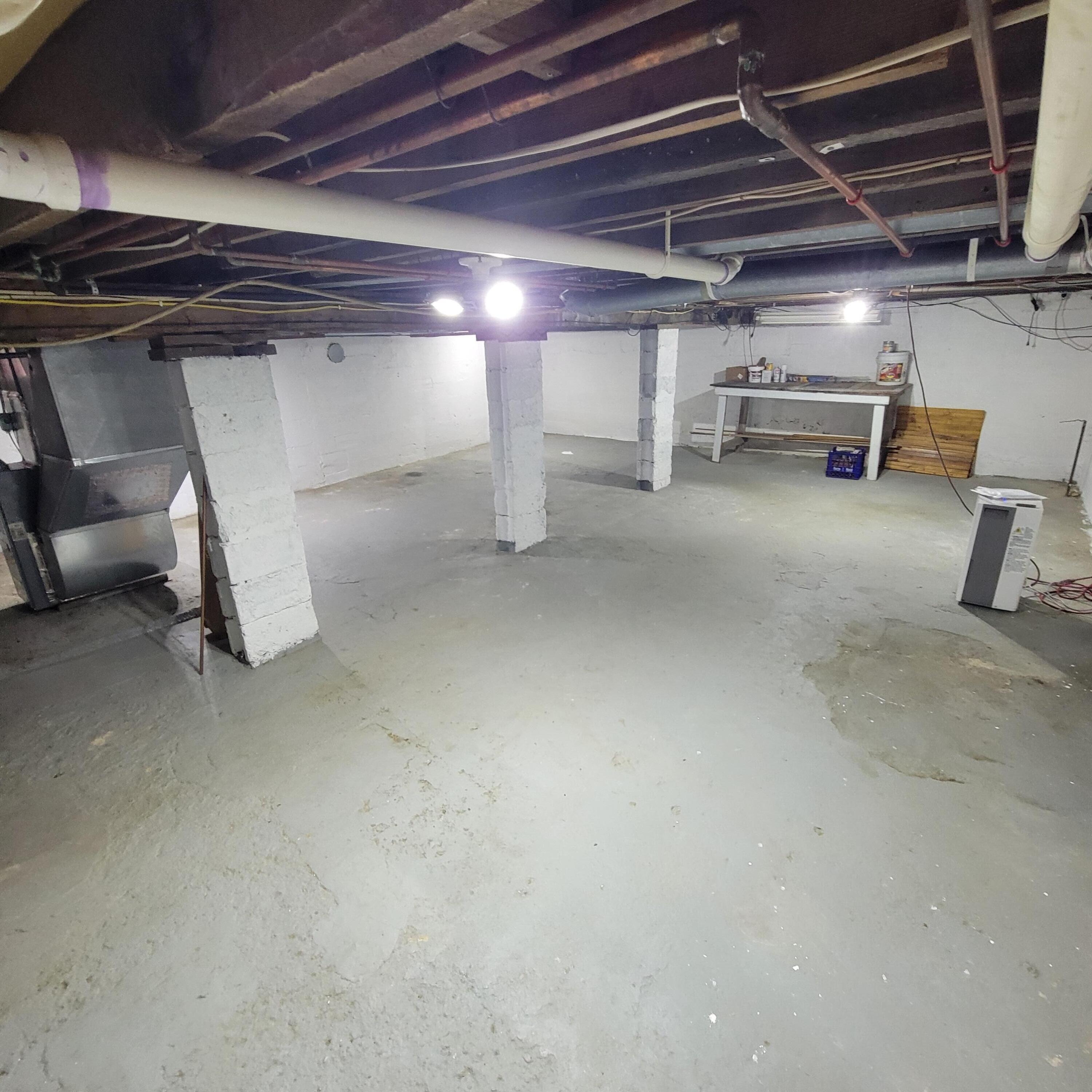 8 E Barton Street Property Photo 31
