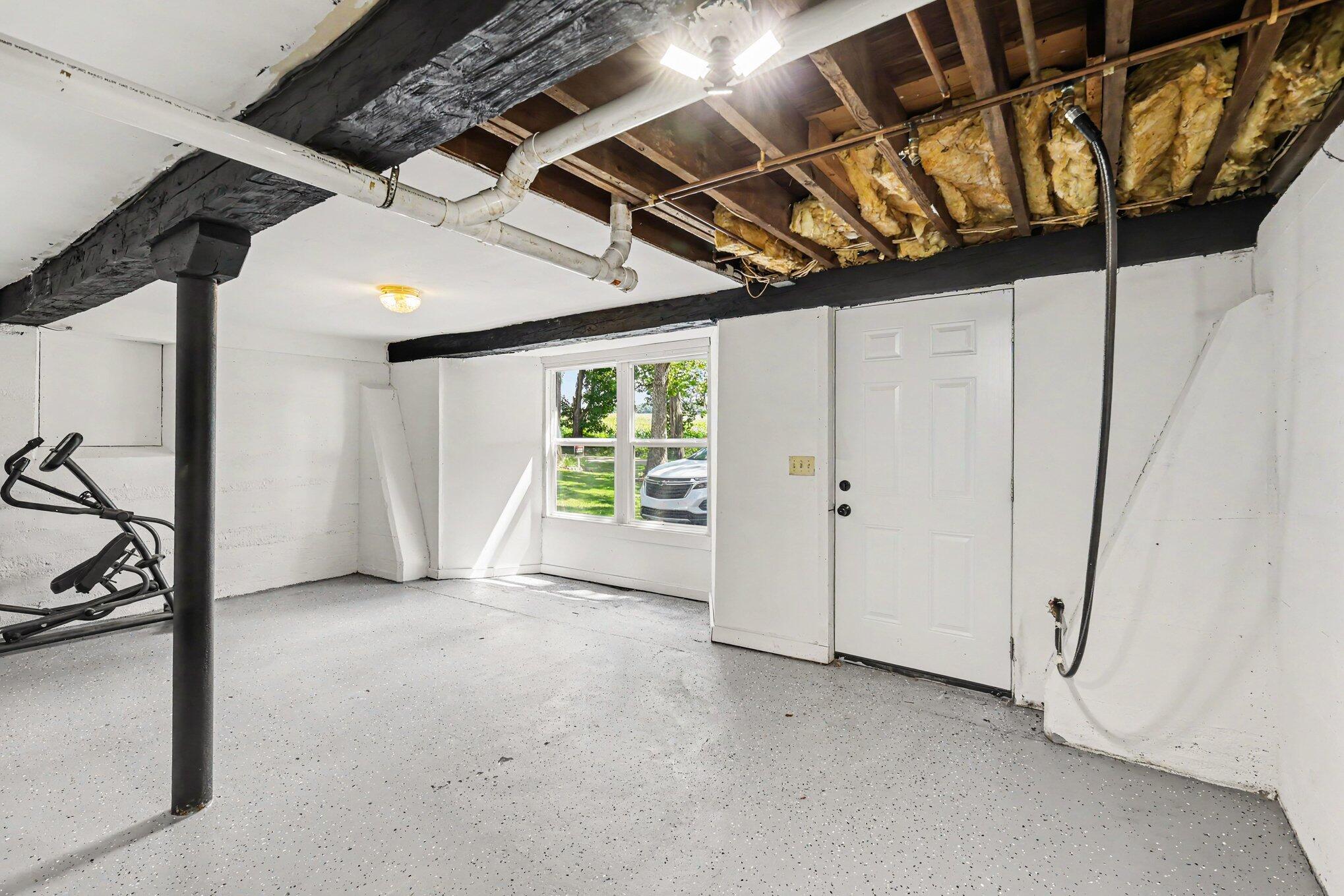 5366 Folks Road Property Photo 17