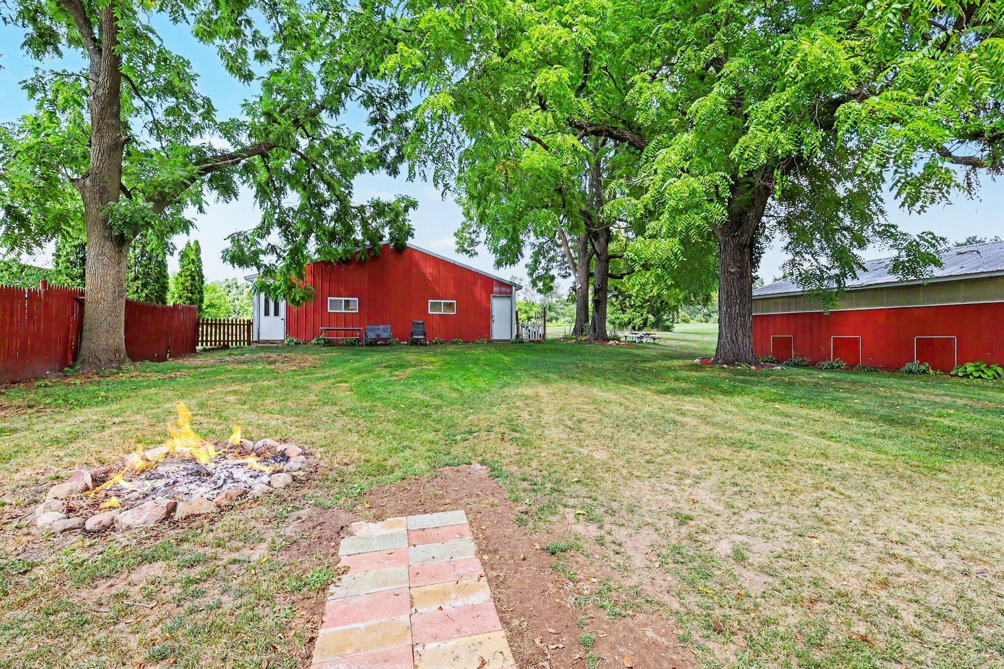 5366 Folks Road Property Photo 25