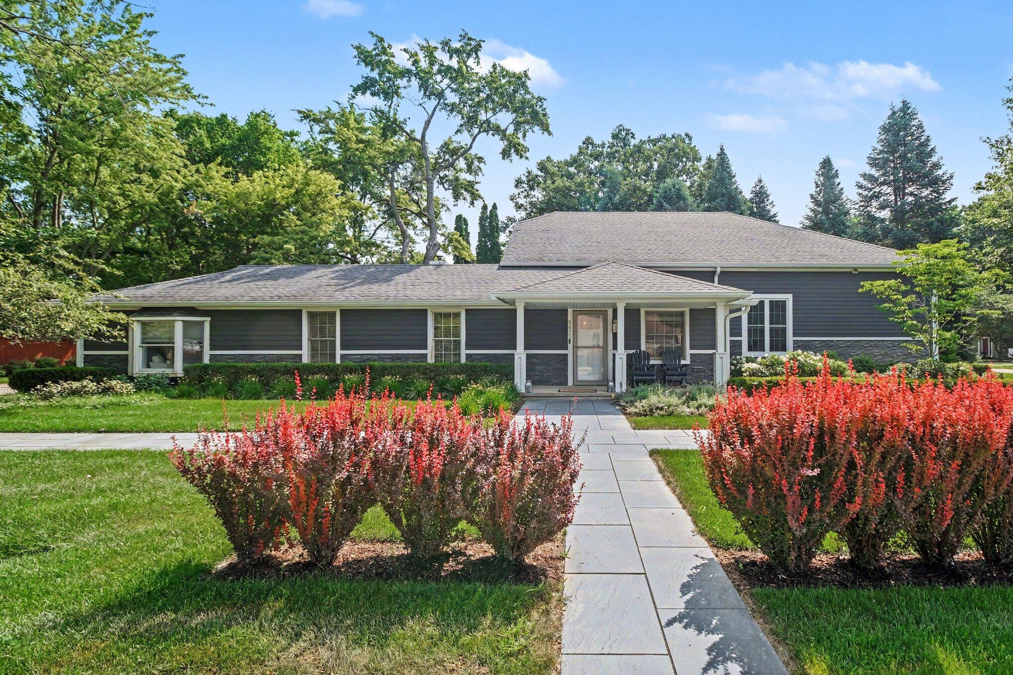 5675 Carlburt Street Property Photo 2