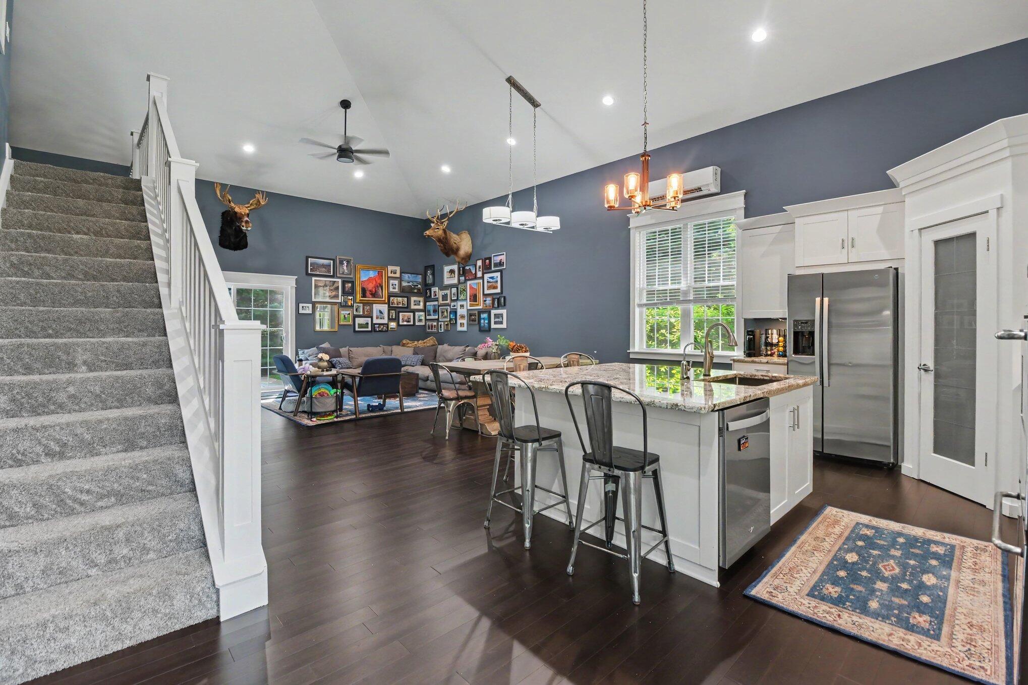 5675 Carlburt Street Property Photo 4