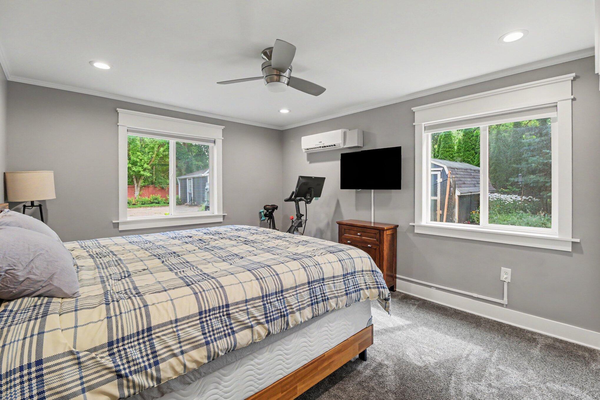 5675 Carlburt Street Property Photo 11