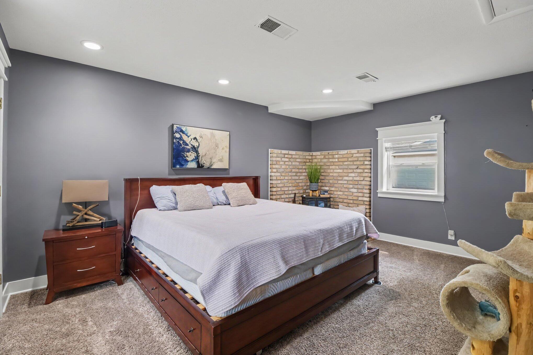 5675 Carlburt Street Property Photo 12