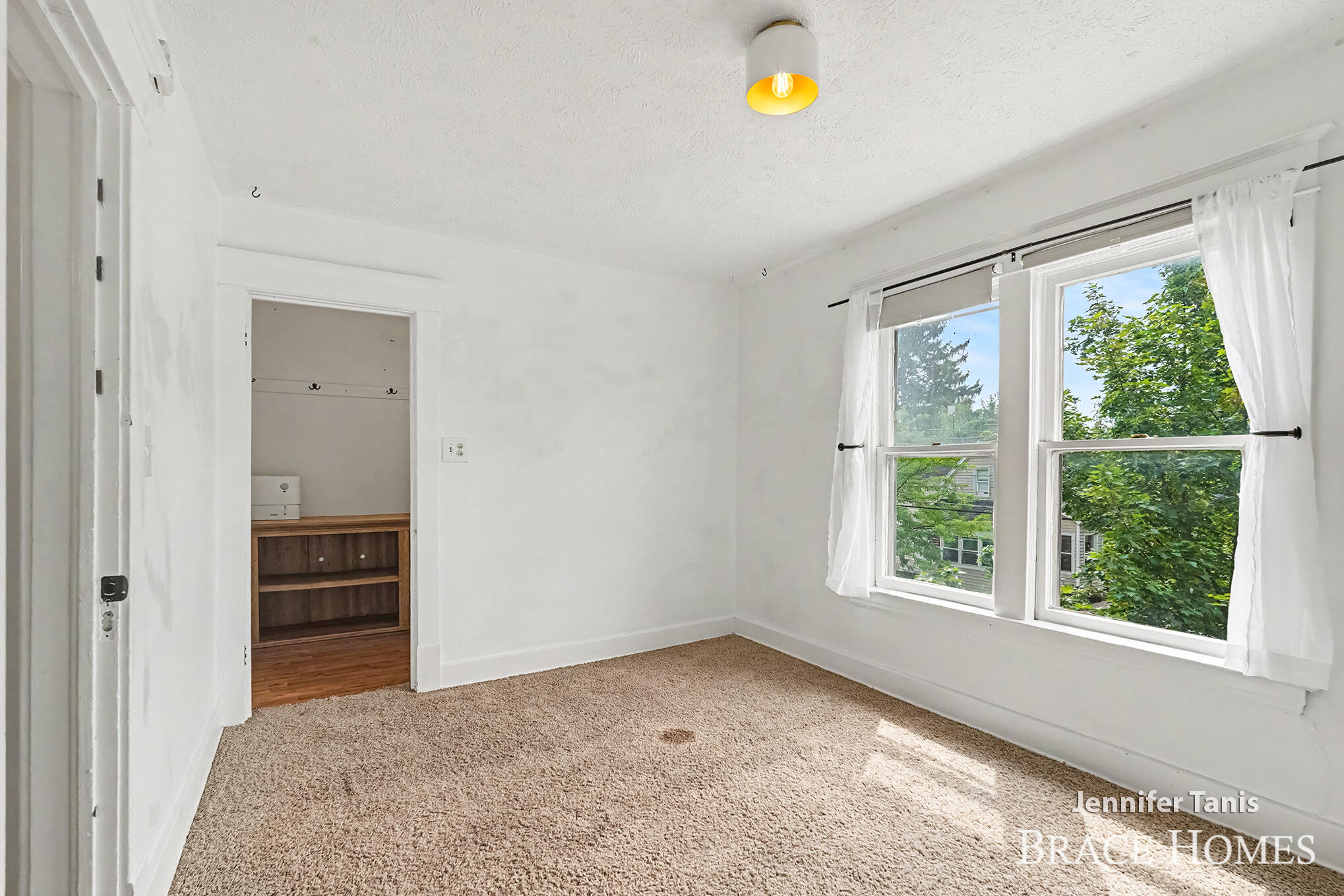1121 Baxter Street Se Property Photo 13
